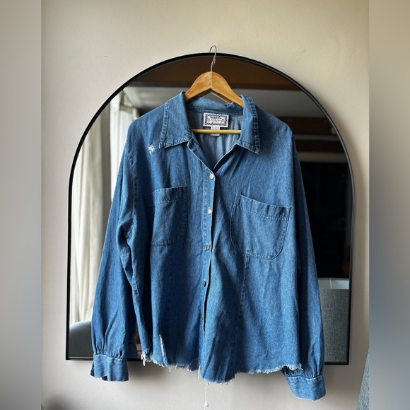 VINTAGE | Denim distressed cotton button up | size XL-XXL - Picture 2 of 5